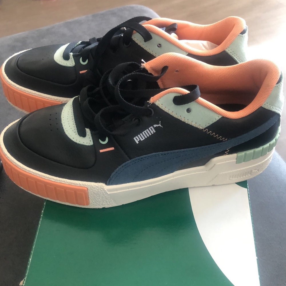 Brand New Women’s Puma Size 9